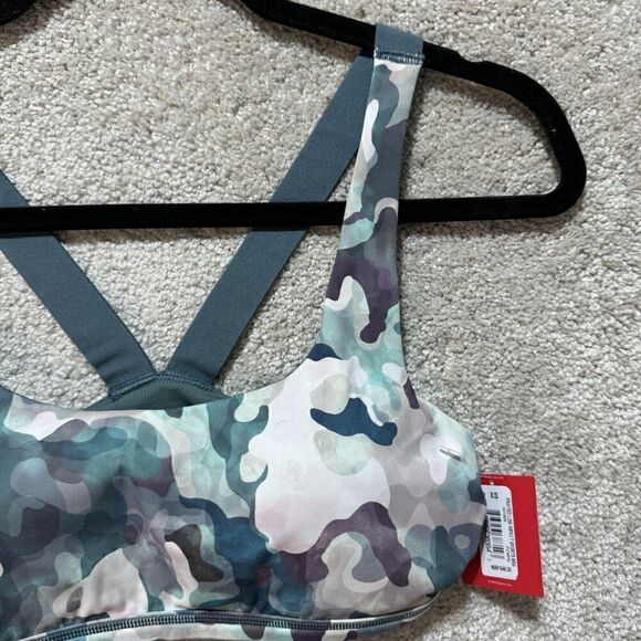 Spanx Low‎ Impact Sports Bra NWT Women's XS Green Camo Printed Removable Pads - Picture 4 of 12